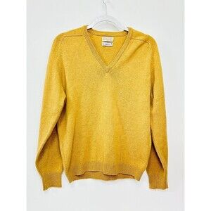 Vintage 100% English Wool V-Neck‎ Sweater 40/Medium Gold Woolf Brothers
